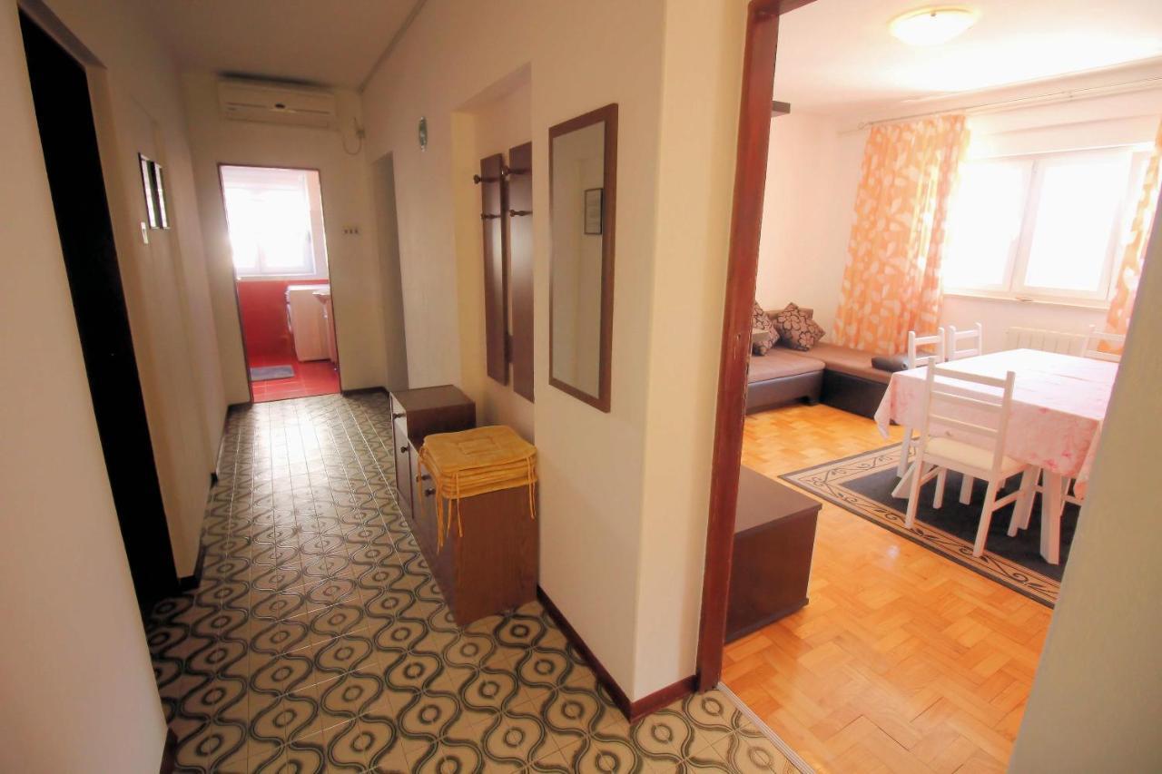 Apartmens Adriana Нови Винодолски Екстериор снимка
